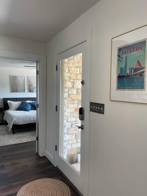 Lakeview Bungalow-Access To Lake, Pool, Gym, &Park Lago Vista Екстериор снимка